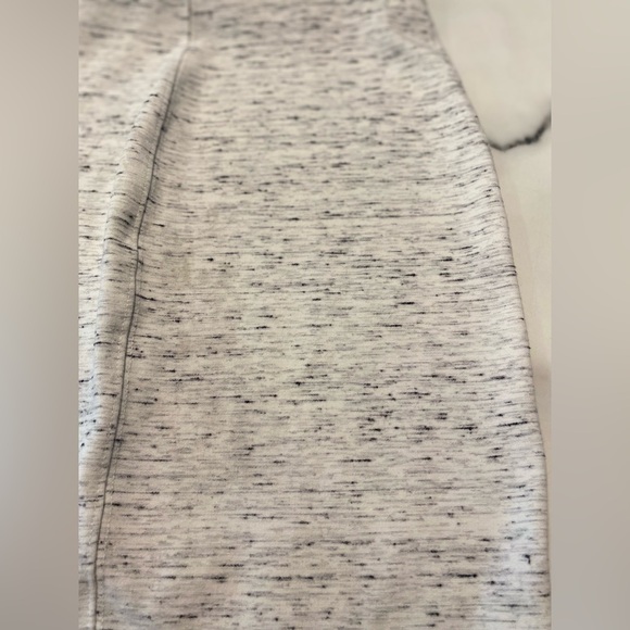 ARITZIA Wilfred cream pencil skirt size XS - Picture 9 of 16